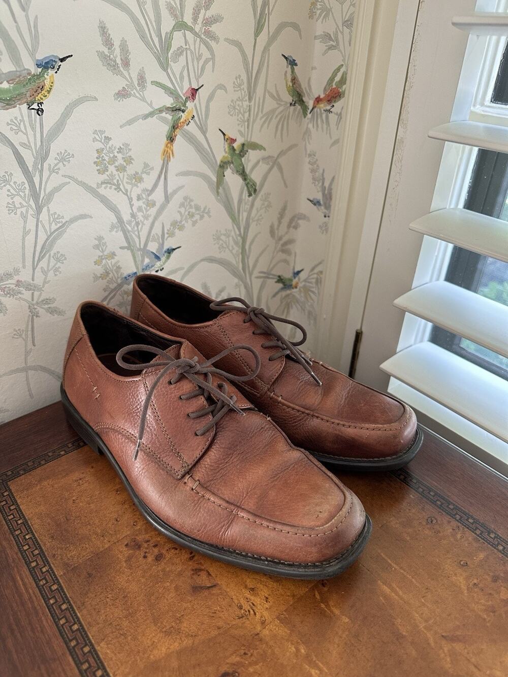 Men's Johnston & Murphy Oxfords Dress Shoes Size 9 Brown Leather Sheepskin